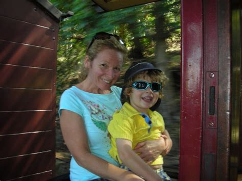 The Pros and Cons of SINGLE PARENTING. The Good, The Bad ...