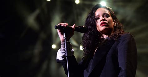 Hear Rihannas New Song For Dreamworks Home Rolling Stone