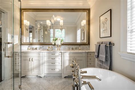 Bathrooms don't have to be plain and boring. beautiful-bathroom-designs-simple-bathroom-design-ideas ...