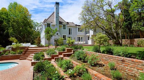 He originated and starred in the adventures of ozzie and ha. Redone 'Ozzie and Harriet' house lists at $4.995 million ...