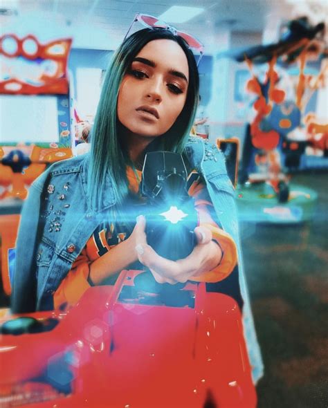 Poché Youtubers, Foto Top, Angel Face, Color Inspo, Creative Portraits