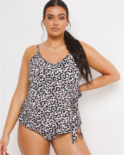 15 Best Swimsuit To Hide Tummy Bulge For 2022