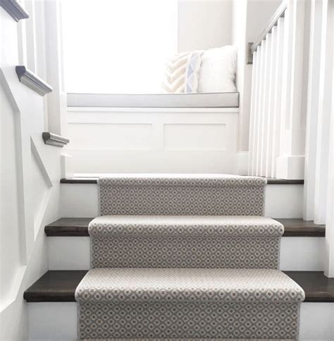 52 Elegant Carpet Pattern Design Ideas For 2019 Carpet Stairs