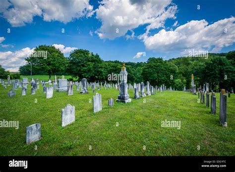 Cemetery Near Glenville Pennsylvania Stock Photo Alamy