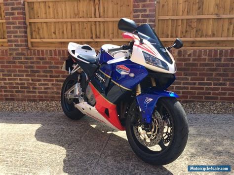 Comfort's ok in short bursts and better at speed when wind pressure takes the weight off your wrists. 2005 Honda CBR600RR for Sale in United Kingdom