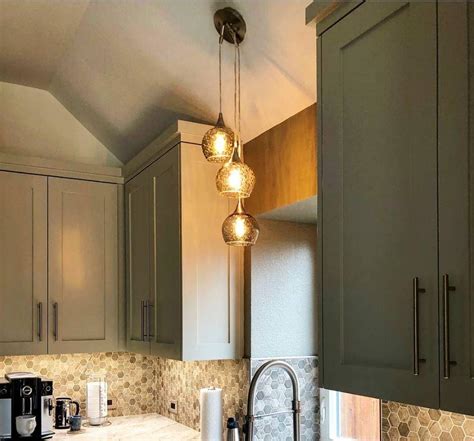 But setting up a good hanging light system isn't easy at all. How do I hang a pendant light from a vaulted or sloped ...