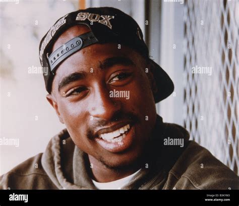 Tupac Shakur High Resolution Stock Photography And Images Alamy