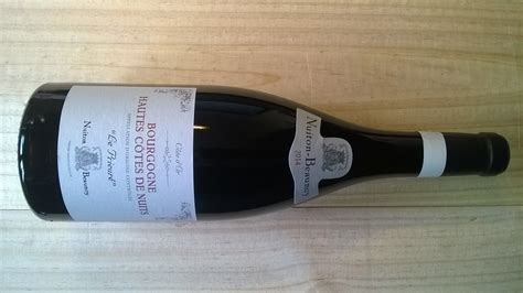 Reife beerenfrucht, brombeere und kirsche in der nase begleitet von dezenten röstaromen weine entdecken, weine finden. wein-rauhe - Rotweine