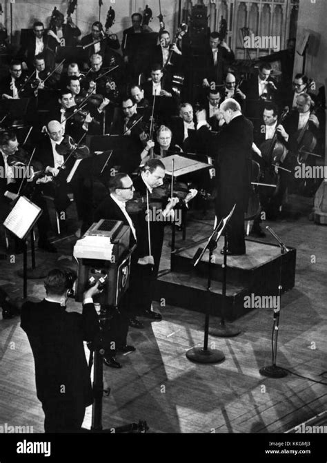 Isaac Stern Eugene Ormandy Hi Res Stock Photography And Images Alamy