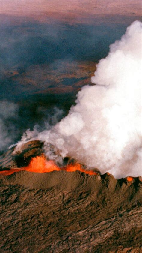 Mauna Loa — Worlds Largest Active Volcano