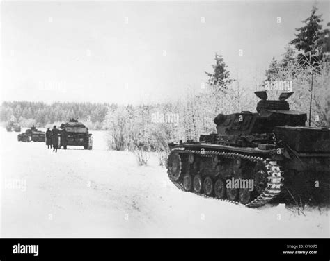German Tank Iii On The Eastern Front 1941 Stock Photo Alamy