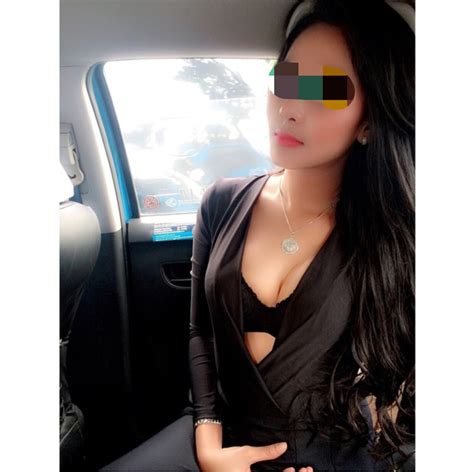 Foto Eksibisionis Pamer Bra Dan Toket Seksi Di Taksi Jakarta Cerita