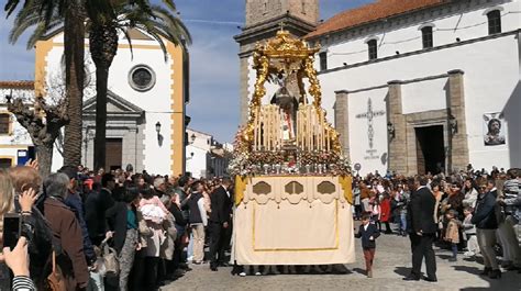 Domingo De Resurrección 2018 En Pozoblanco Con Jesús Resucitado Y La