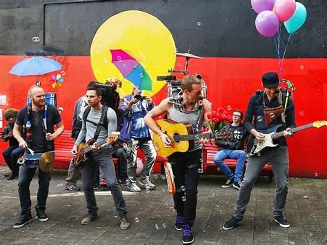 Now the old king is dead! Imagen sobre Coldplay de Noula en Coldplay | Calle, Musica
