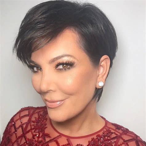 Kris Jenner S Style Transformation From 1990 To 2017