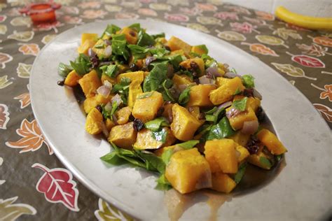 You can also mix the butternut squash puree with other foods to introduce baby to more variety. Butternut Squash with Baby Spinach and Cranberries ...