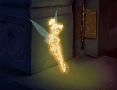 Tumblr MkhlhgVPGL1qhcrb0o1 500 Gif 500382 Disney Style Disney Love