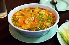 If you're looking to cook an awesome and authentic soup, try this tom yum soup recipe. Cucina thailandese - Wikipedia