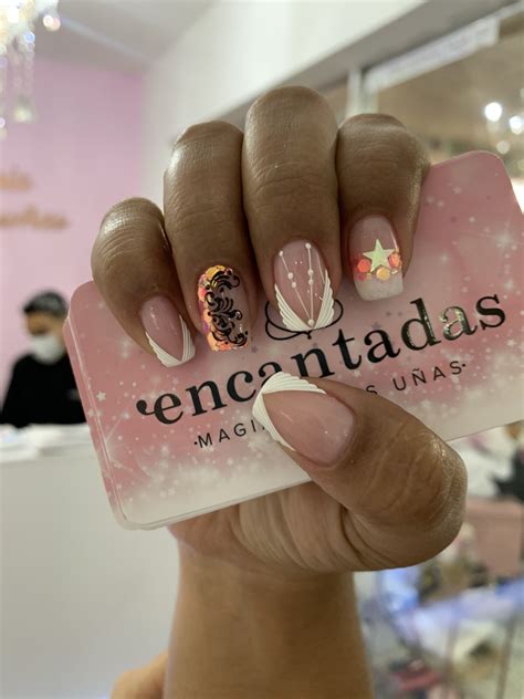 • uñas y guitarra preguntas y respuestas. @encantadasnails | Manicura para uñas cortas, Manicura de ...