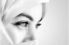 crying girl hijab eyes hijabi beautiful islam liebe choose board face