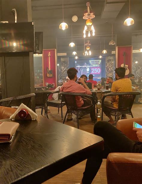 Musically Café Near Oud Metha Metro Station Restaurant In Dubai 52