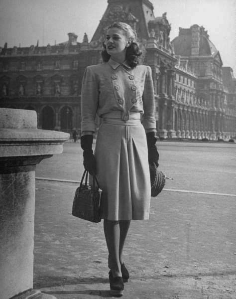Photo By Nina Leen February 1951 Womens Fashion Photography Fashion
