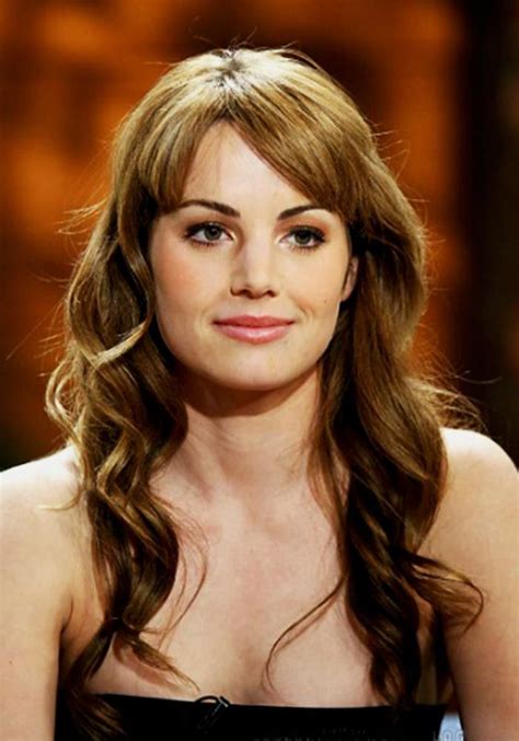 top 10 most beautiful and hottest canadian actresses and models erica durance canadian actresses