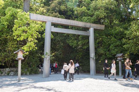 Ise Grand Shrine Japan S Most Sacred Shrine TiptoeingWorld