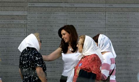 The mothers of the plaza de mayo is an argentine human rights association formed in response to the national reorganization process, the military dictatorship by jorge rafael videla, with the goal of finding the desaparecidos, initially. 'El revolucionario', el bar de las Madres de la Plaza de Mayo