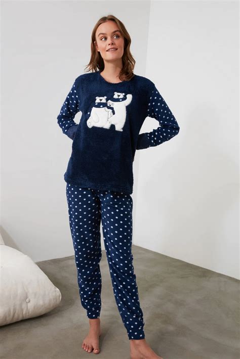 Modele Noi Pijamale Dama 2023 Iubesc Moda