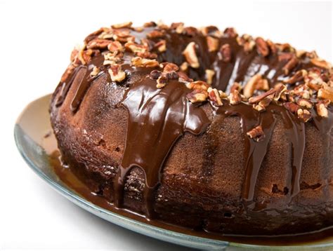 Grease bundt pan and lightly flour. Product: Devil's Food Cake Mix | Duncan Hines Canada®