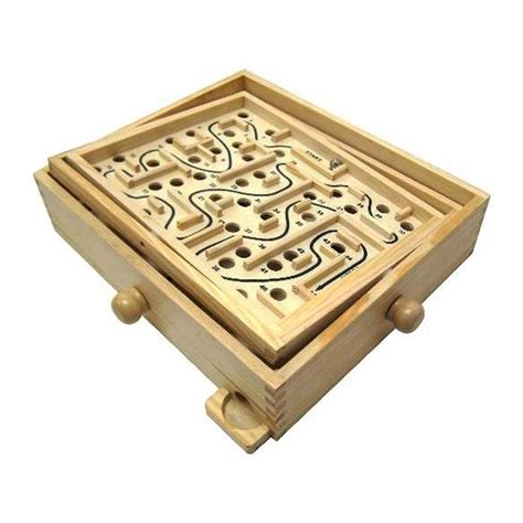 12 In Wooden Labyrinth