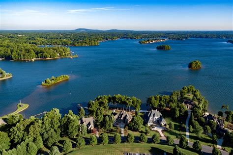 Plan A Lake Day In Charlotte What To Do In Lake Norman