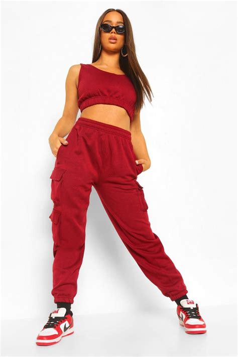 Crop Top And Cargo Pant Joggers Set Simple Trendy Outfits Jogger Set Outfits Women Jogger