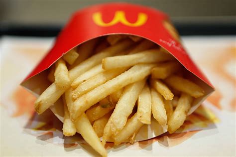 Wetenschappers denken dat McDonald's patat kan helpen tegen kaalheid
