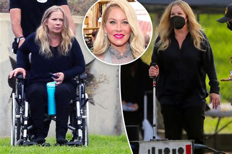 Christina Applegate Gained 40 Pounds Walks With Cane Amid Ms