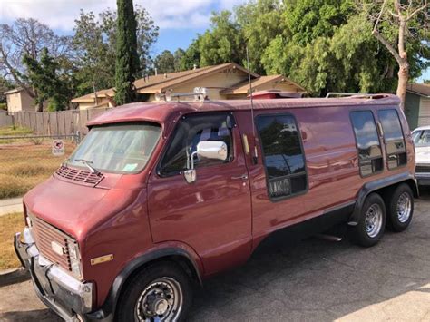 Rooms available at apartamentos tandem ancha 34. BangShift.com This 1977 Dodge Tandem Axle Van bedroom ...
