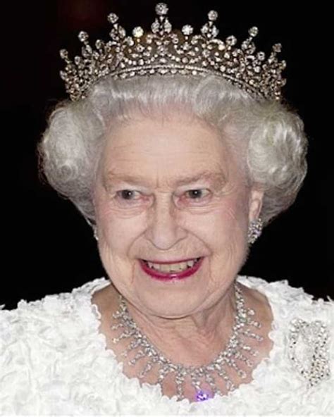 Aktuelle nachrichten rund um die queen elizabeth ii. SwashVillage | Königin Elisabeth II. 10 Fotos der ...