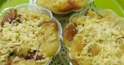 Kemudian singkong yang sudah di kukus dilumatkan bersama gula jawa, campurkan juga dengan makanan khas banyumas yang satu ini juga terbuat dari singkong bentuknya sama seperti donat. PUDDING KUKUS KETO ALA MEITA JHONSON - Ketogenic Diet