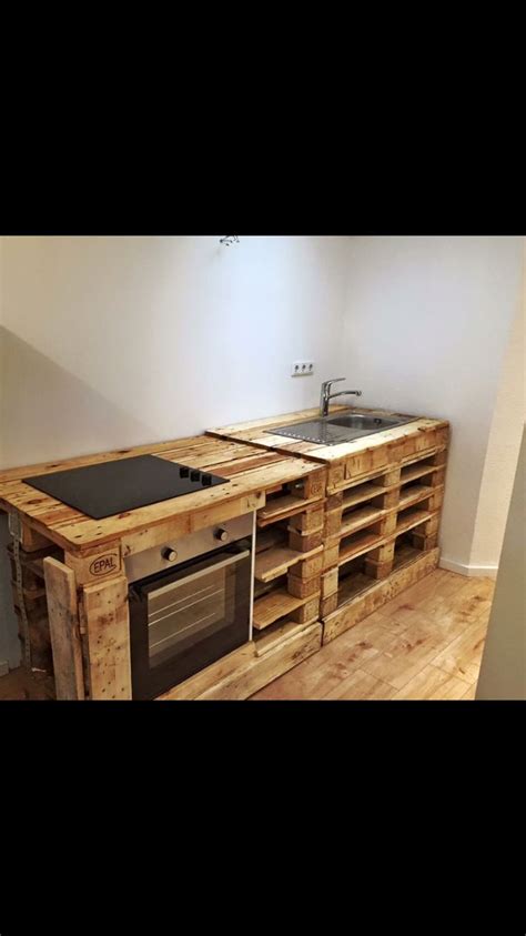 Ein praktisches palettenmöbel, das in jedem wohnbereich eingesetzt werden kann. Selfmade Diy kitchen Paletten, Küche, einrichten, kitchen ...