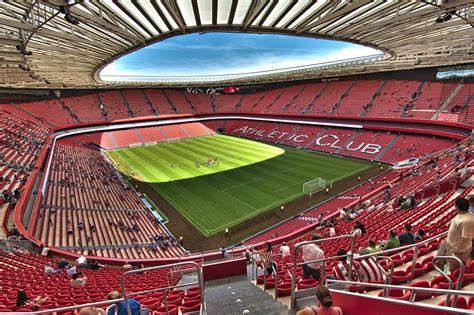 Athletic club de bilbao), commonly known as athletic bilbao or just athletic, is a professional football club based in the city of bilbao in the. Athletic Bilbao, novità al San Mamès: installate le aree ...