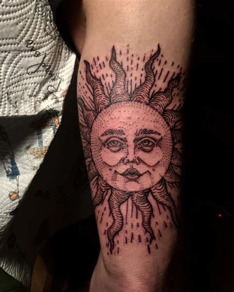 Tatuagem de Sol 62 imagens para você se inspirar e fazer a sua