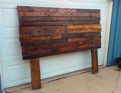30 New Look Your Bedroom With Diy Rustic Wood Headboard Plans Casual