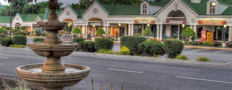 Levis Outlet Pigeon Forge Hours