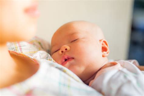 Creating Secure Infant Attachment Parenting Infant New Parents