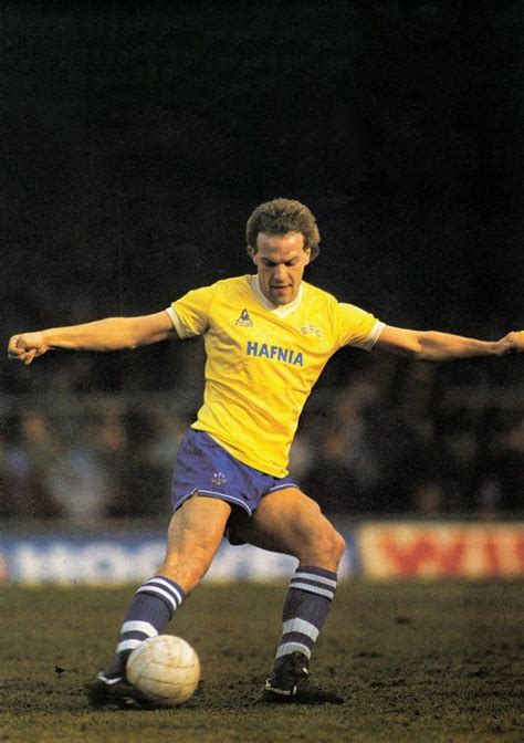 ‘when Skies Are Gray Everton At Leicester In 1985 Everton Fc