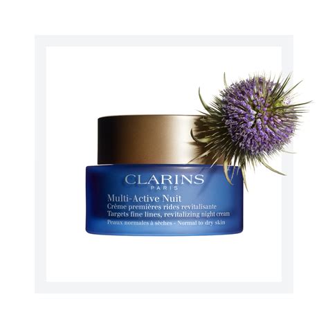 The formula soothes, nourishes, and smooths skin while you sleep with the power of teasel and organic poppy extracts. Multi-Active Nuit Confort Peaux normales à séches - Clarins
