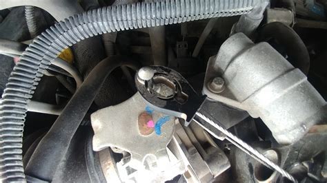how do i remove this bloody cable?! - Ford Focus Forum, Ford Focus ST Forum, Ford Focus RS Forum