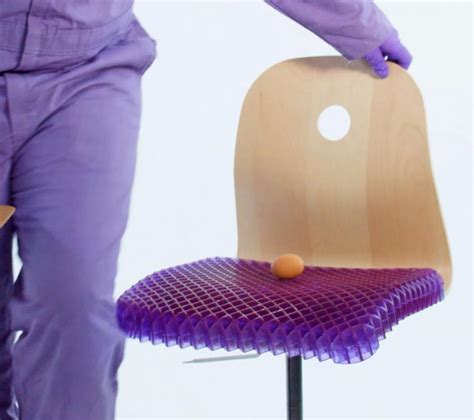 Its seems the gel like substance despite being a solid has shock absorbing qualities to it that directs pressure in. Royal Purple Seat Cushion Distributes Weight; Lets You Sit ...