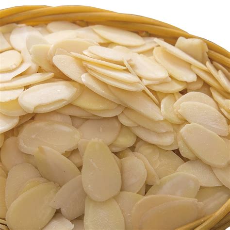 Blanched Almond Slices 1 Kg At Rs 800kg In Surat Id 22822656488